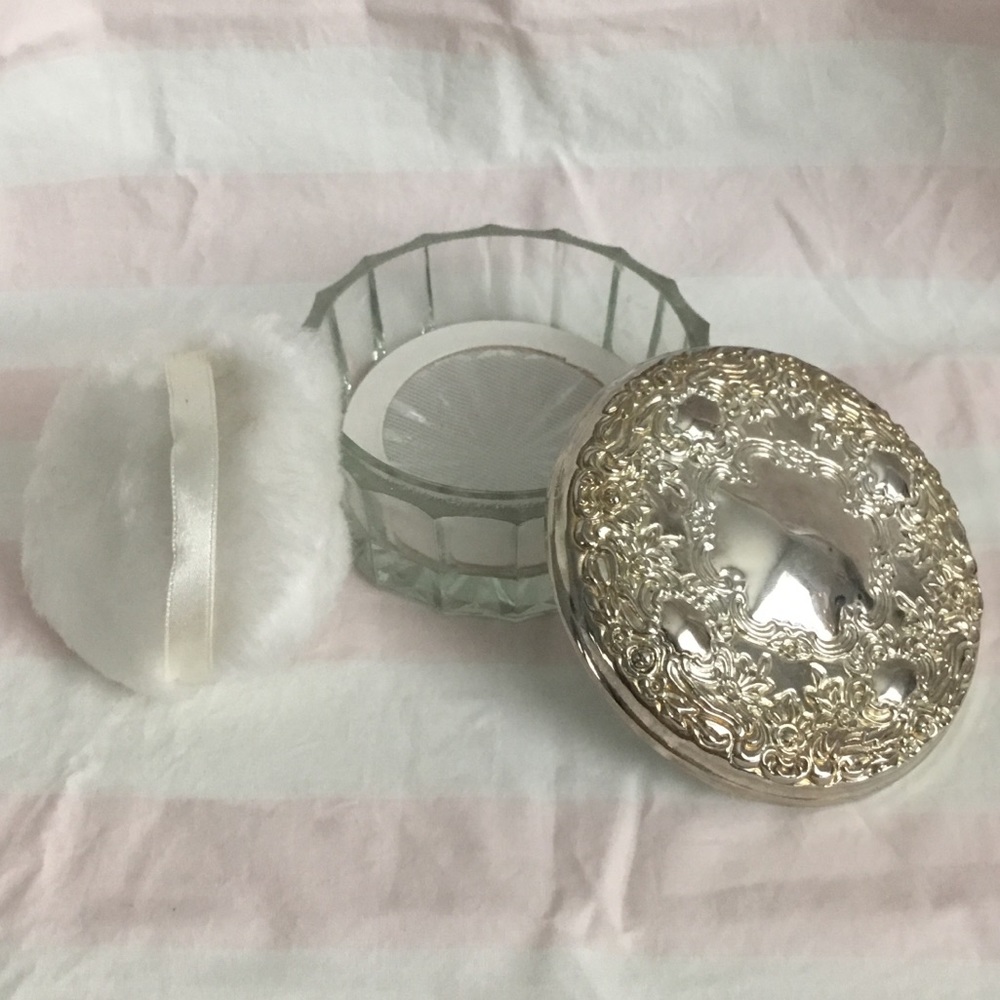 ✨Vintage Coquette Victorian “Sterling Silver” Vanity Glass Powder Container